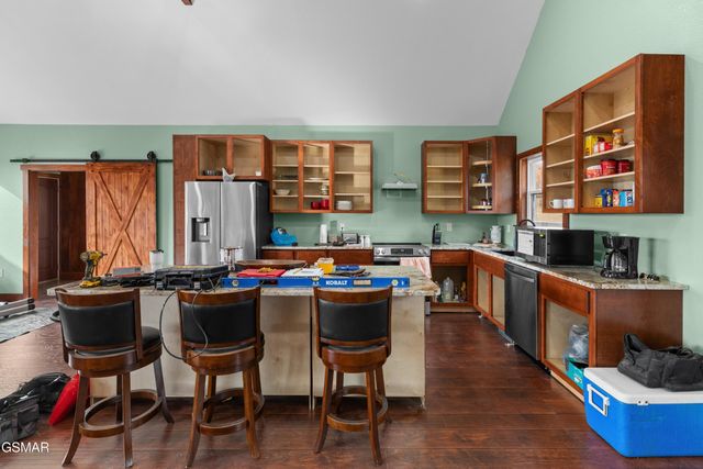 141 E Robert E Lee Drive, Newport, TN 37821