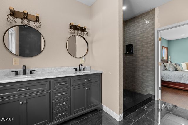 141 E Robert E Lee Drive, Newport, TN 37821