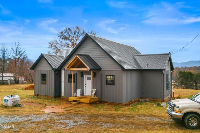 141 E Robert E Lee Drive, Newport, TN 37821