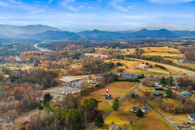 141 E Robert E Lee Drive, Newport, TN 37821