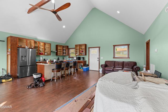 141 E Robert E Lee Drive, Newport, TN 37821