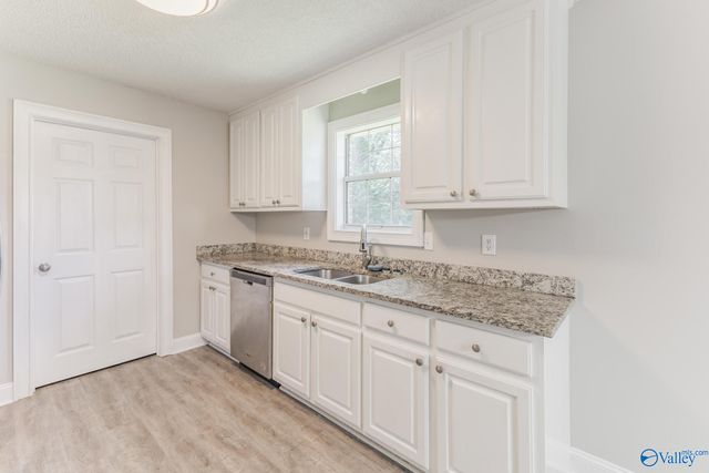 102 Elkwood Road, Hazel Green, AL 35750