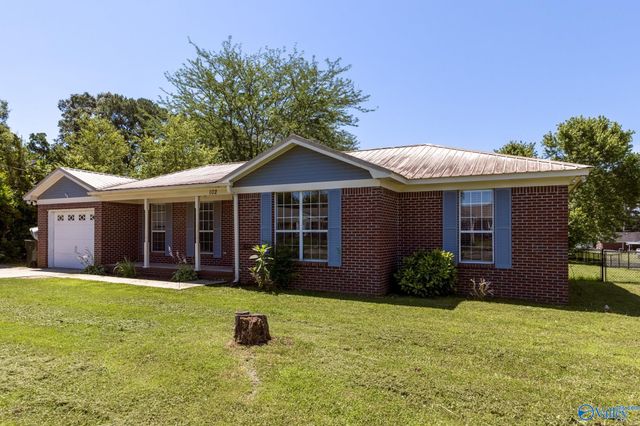 102 Elkwood Road, Hazel Green, AL 35750