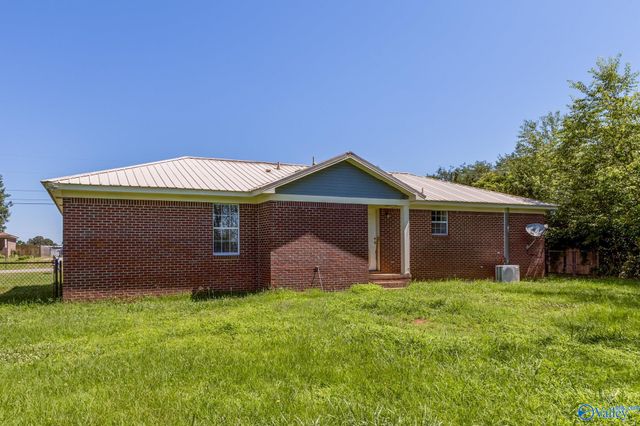 102 Elkwood Road, Hazel Green, AL 35750