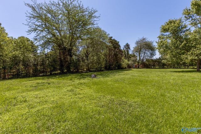 102 Elkwood Road, Hazel Green, AL 35750