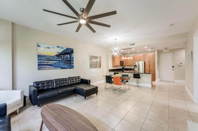 3120 Latitude Circle 303, Delray Beach, FL 33483