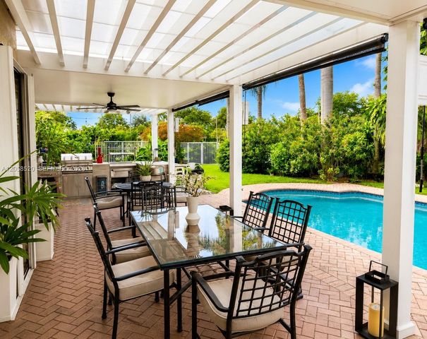 16445 Sapphire Place, Weston, FL 33331