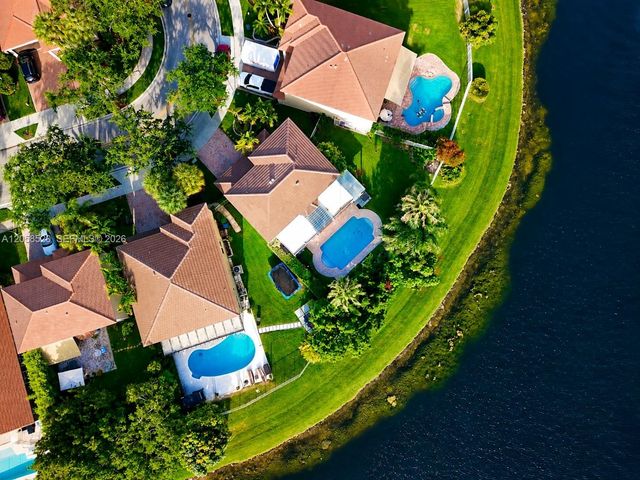 16445 Sapphire Place, Weston, FL 33331