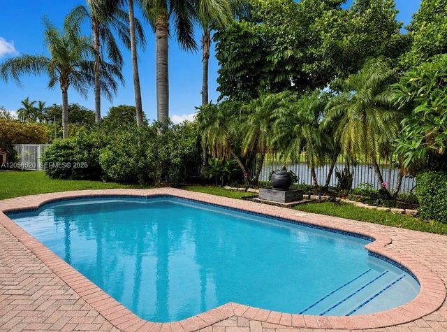 16445 Sapphire Place, Weston, FL 33331