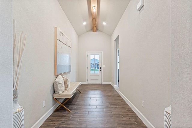 18520 W 195th Street, Spring Hill, KS 66083