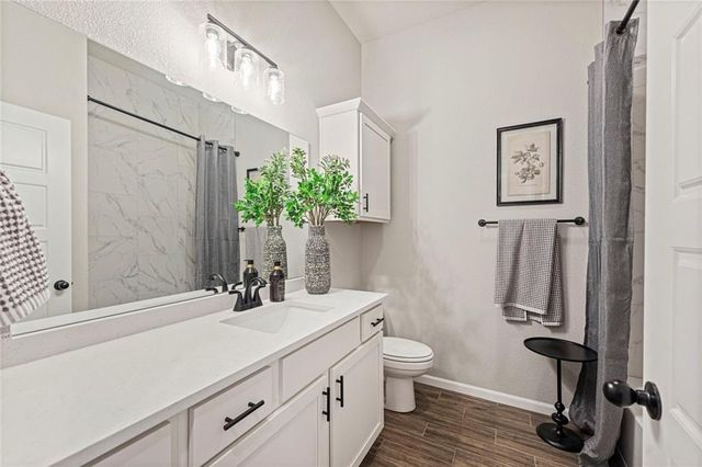 18520 W 195th Street, Spring Hill, KS 66083