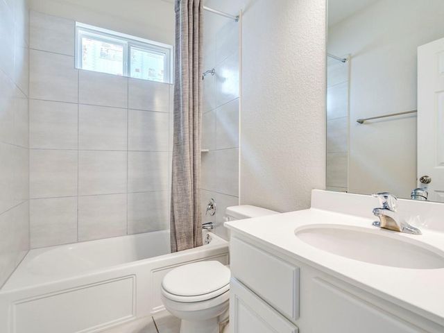 4210 Birdwatch LOOP 2, Pflugerville, TX 78660