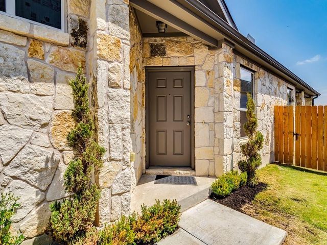 4210 Birdwatch LOOP 2, Pflugerville, TX 78660
