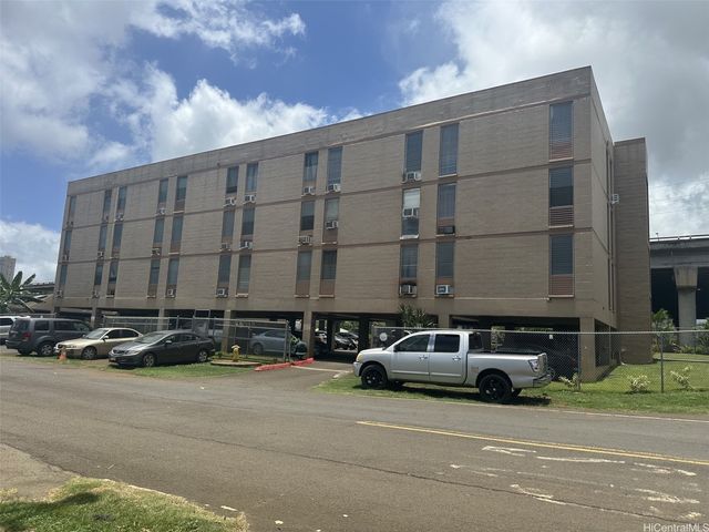 834 Lehua Avenue 307, Pearl City, HI 96782