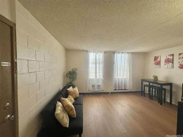 834 Lehua Avenue 307, Pearl City, HI 96782
