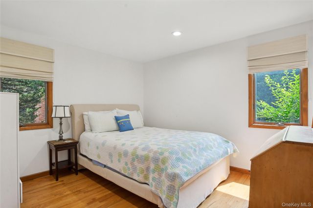 425 Cedar Point Drive E, Southold, NY 11971