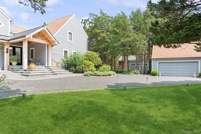 425 Cedar Point Drive E, Southold, NY 11971