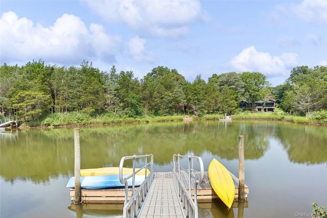 425 Cedar Point Drive E, Southold, NY 11971