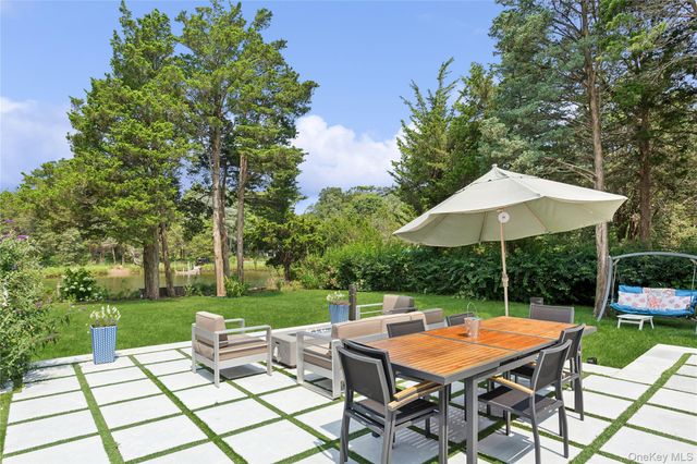 425 Cedar Point Drive E, Southold, NY 11971