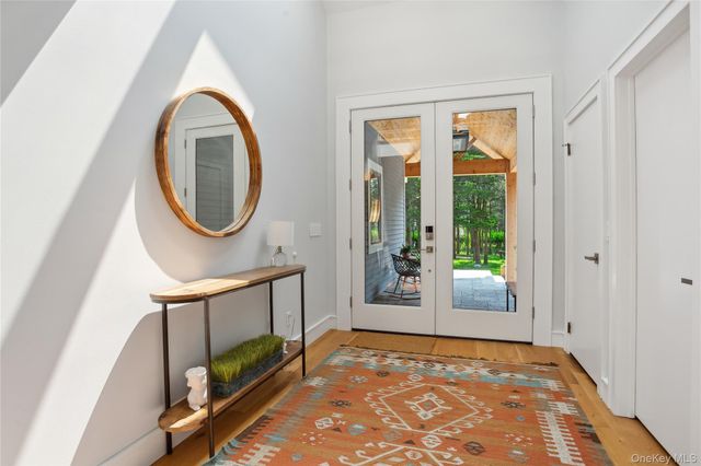 425 Cedar Point Drive E, Southold, NY 11971