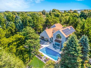 425 Cedar Point Drive E, Southold, NY 11971
