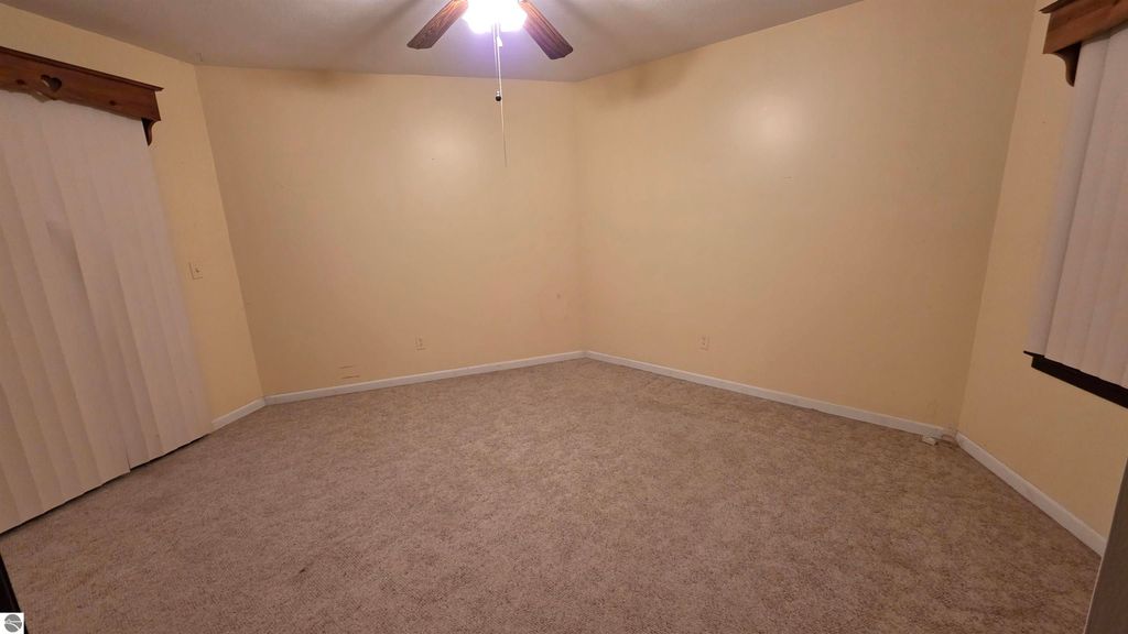 Image 16 of property listing at 971 Wintergreen, East Tawas, MI 48730