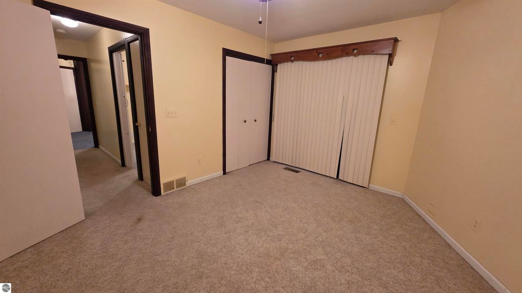 Image 17 of property listing at 971 Wintergreen, East Tawas, MI 48730