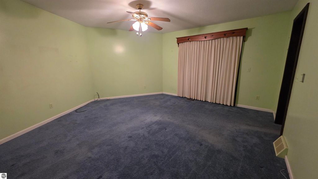 Image 23 of property listing at 971 Wintergreen, East Tawas, MI 48730