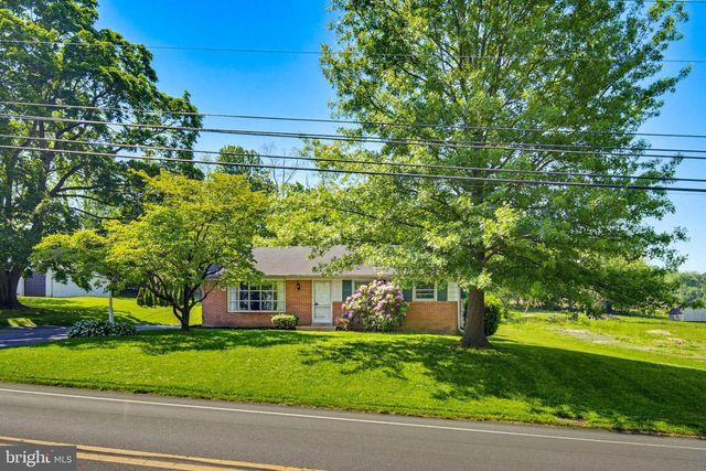 4066 MARIETTA AVE, Mt Joy, PA 17552