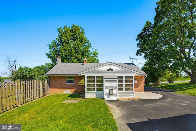 4066 MARIETTA AVE, Mt Joy, PA 17552