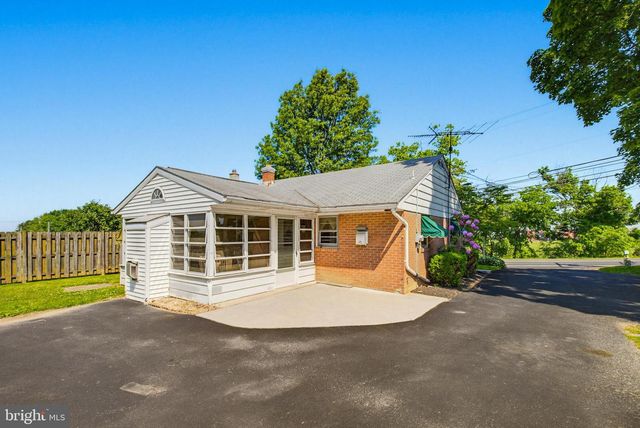 4066 MARIETTA AVE, Mt Joy, PA 17552