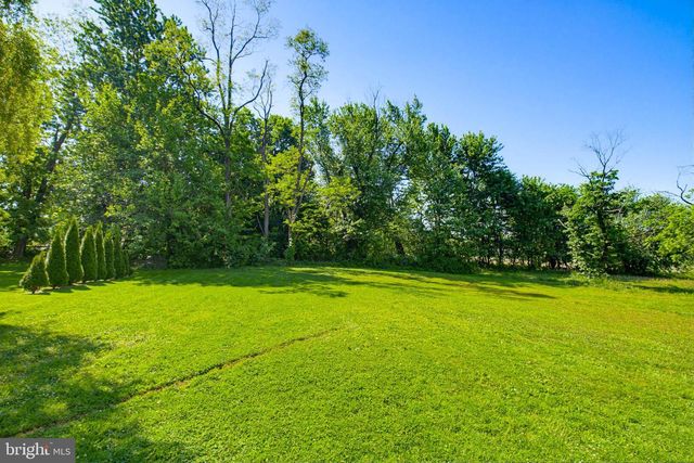 4066 MARIETTA AVE, Mt Joy, PA 17552