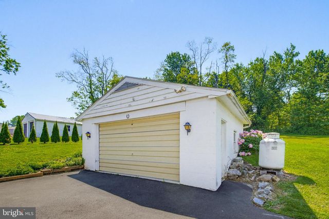 4066 MARIETTA AVE, Mt Joy, PA 17552