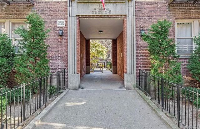 4310 48th Avenue 4M, Woodside, NY 11377