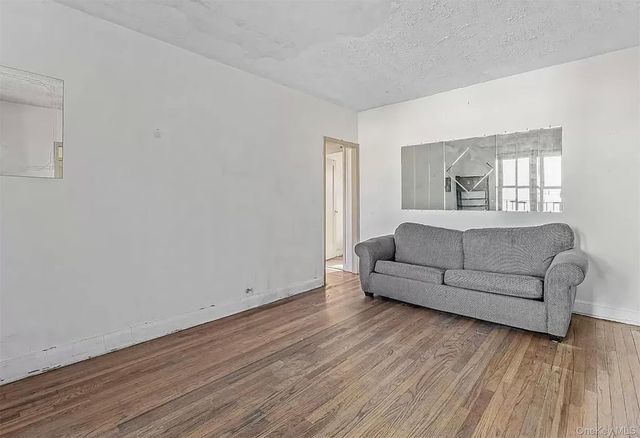 4310 48th Avenue 4M, Woodside, NY 11377