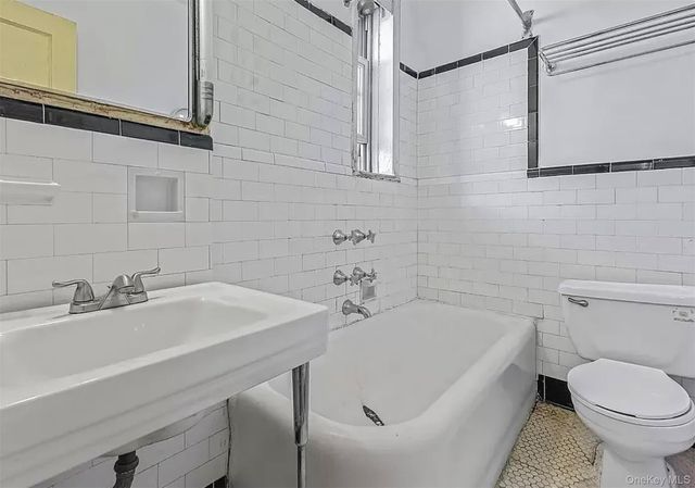 4310 48th Avenue 4M, Woodside, NY 11377