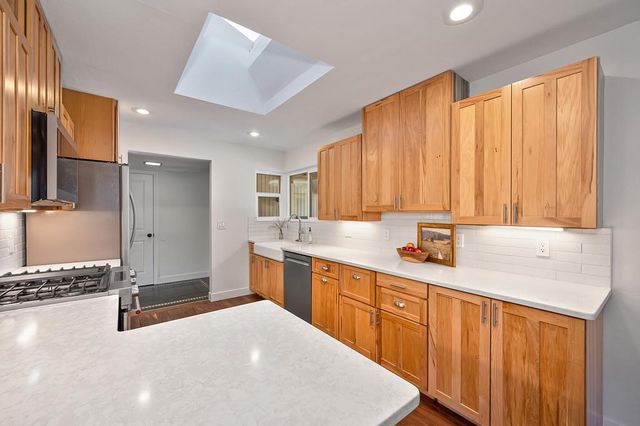 1508 Acorn Ct, West Sacramento, CA 95691