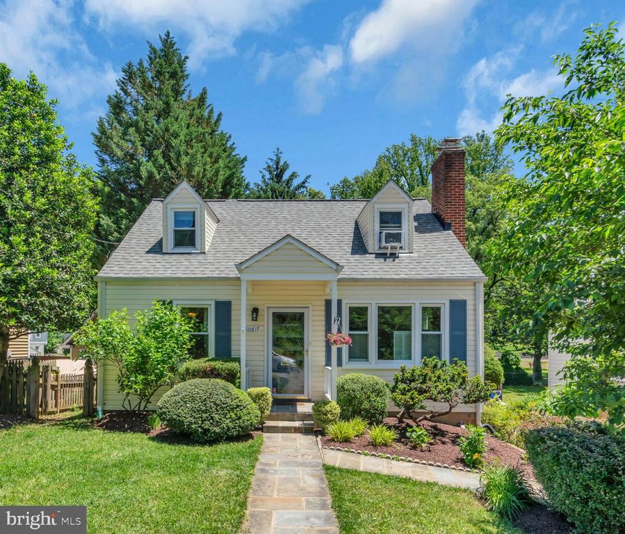 Image 1 of property listing at 10817 MADISON ST, Kensington, MD 20895