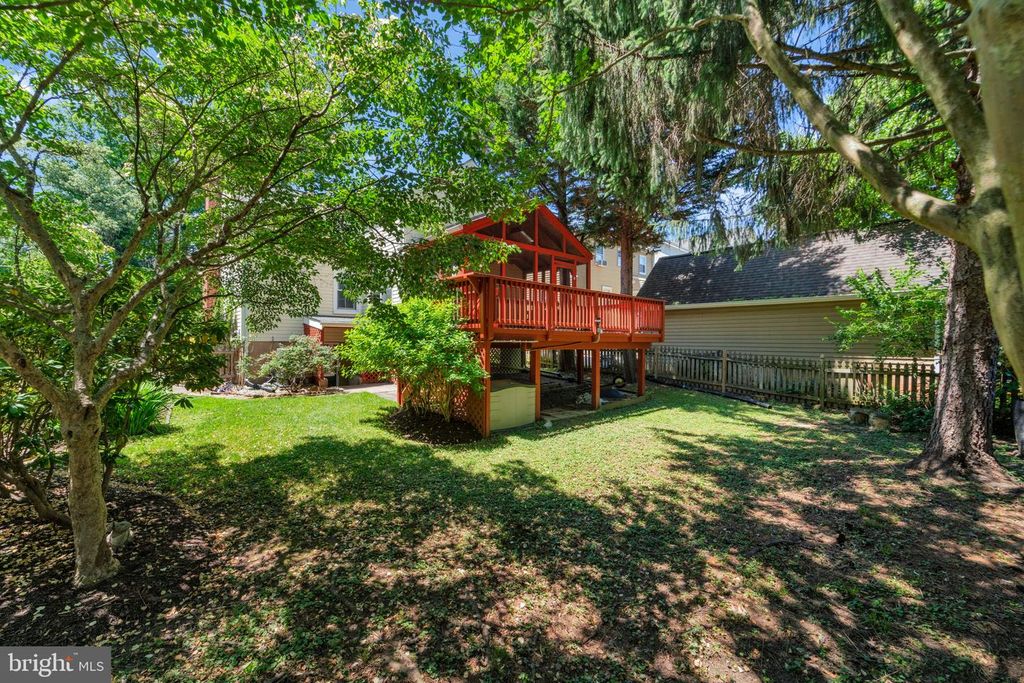 Image 33 of property listing at 10817 MADISON ST, Kensington, MD 20895