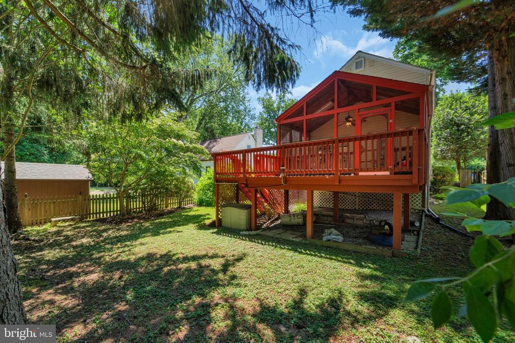 Image 35 of property listing at 10817 MADISON ST, Kensington, MD 20895