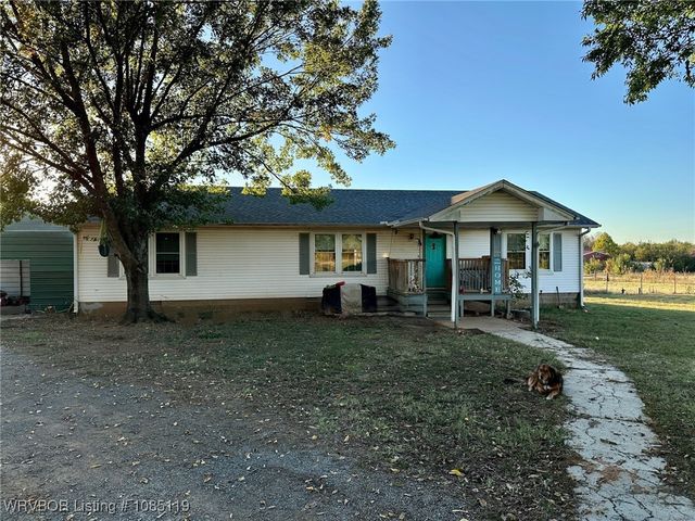 5101 Boys Ranch Road, Lavaca, AR 72941