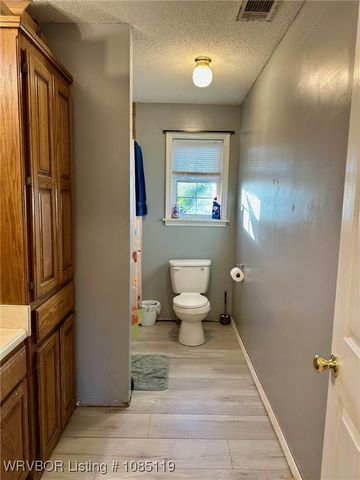 5101 Boys Ranch Road, Lavaca, AR 72941