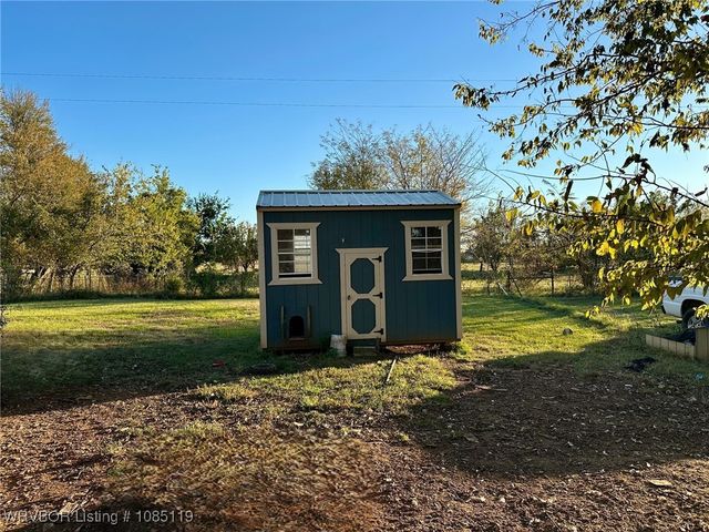 5101 Boys Ranch Road, Lavaca, AR 72941