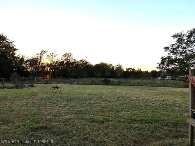 5101 Boys Ranch Road, Lavaca, AR 72941