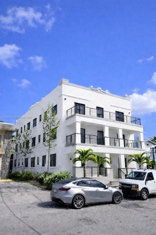 629 SW 10th Ave 6, Miami, FL 33130