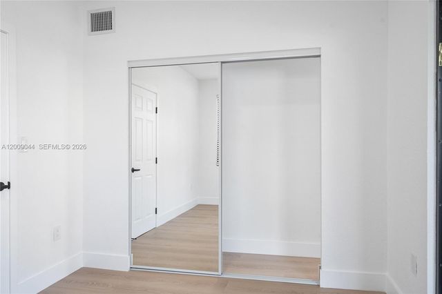 629 SW 10th Ave 6, Miami, FL 33130