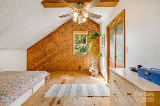 799 Fire Scald Road, Green Mountain, NC 28740