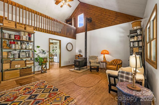 799 Fire Scald Road, Green Mountain, NC 28740
