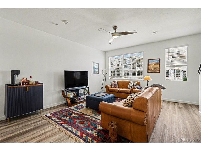 368 Geneva St, Aurora, CO 80010