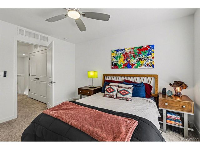 368 Geneva St, Aurora, CO 80010